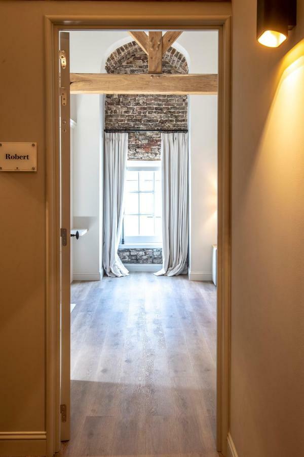 אאודנרדה Bed & Breakfast Jezuietenplein 21 מראה חיצוני תמונה